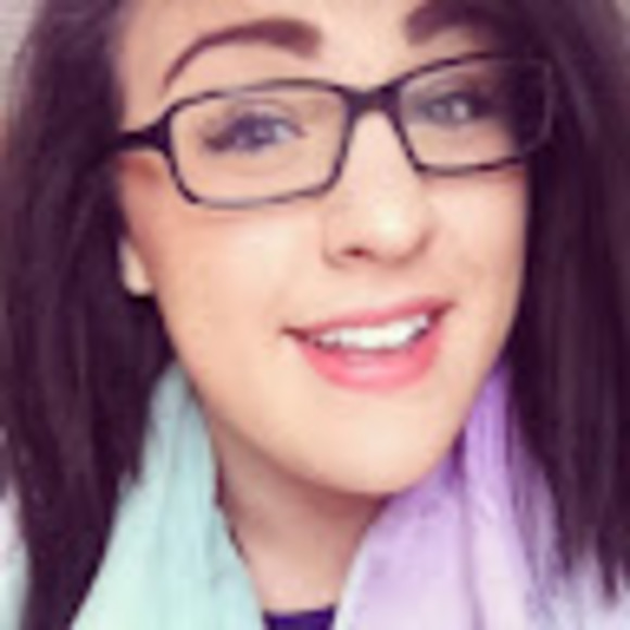 Meet your Posher, Madelyn - Picture 1 of 1